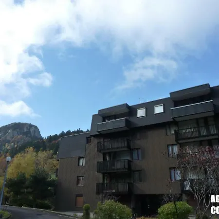 Appartement Studio Mont-Dore, 1 pièce, 4 personnes - FR-1-608-219 *